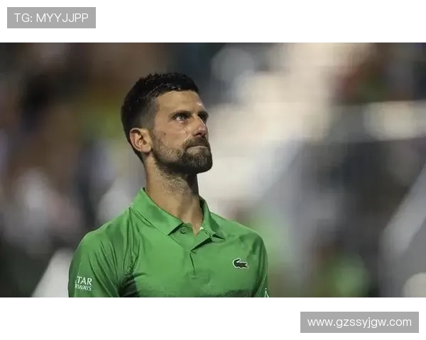 德约科维奇逆转再夺冠军点燃年终总决赛战火年轻新星强势崛起