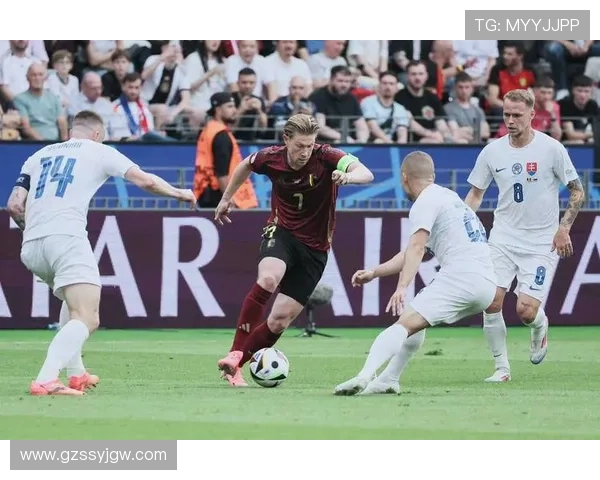 深度解析德国足球甲级联赛格局演变与豪门球队崛起背后的战术逻辑