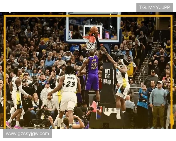 詹姆斯再度刷新历史纪录带领湖人逆袭勇士全场砍下38分成比赛最大亮点