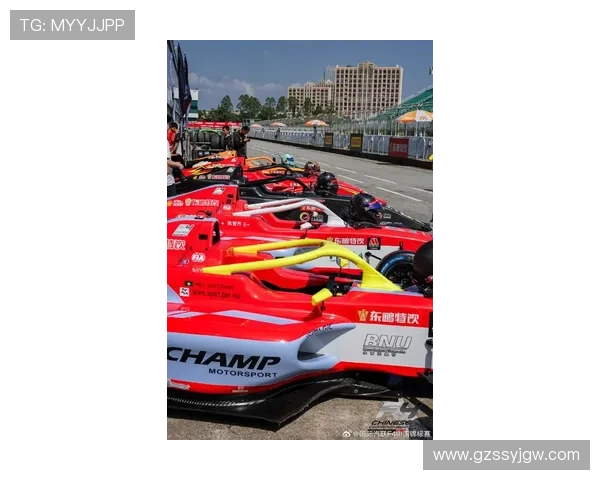 F1赛季精彩纷呈 新兴车队迎头赶上 传奇车手继续挑战巅峰