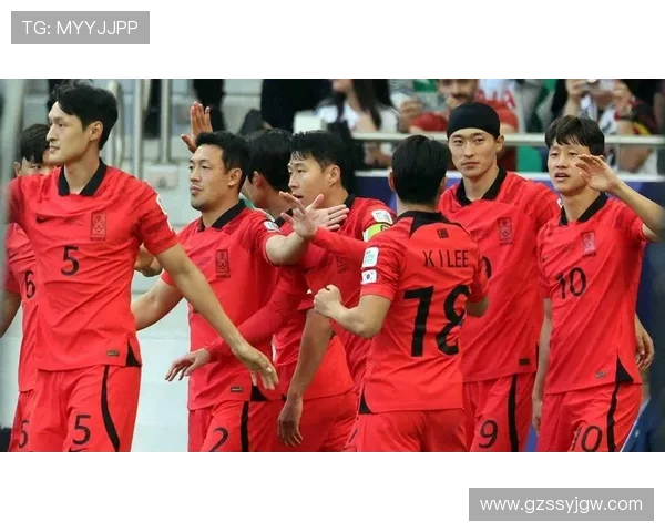 世界杯预选赛激战正酣 中国男足迎战强敌能否突破晋级瓶颈