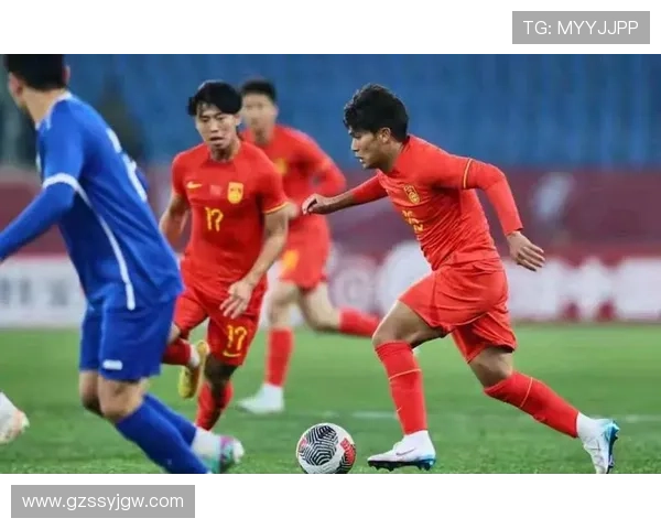 中国足球新星崛起，张琳芃回归助力国足征战亚洲杯，备战备受瞩目